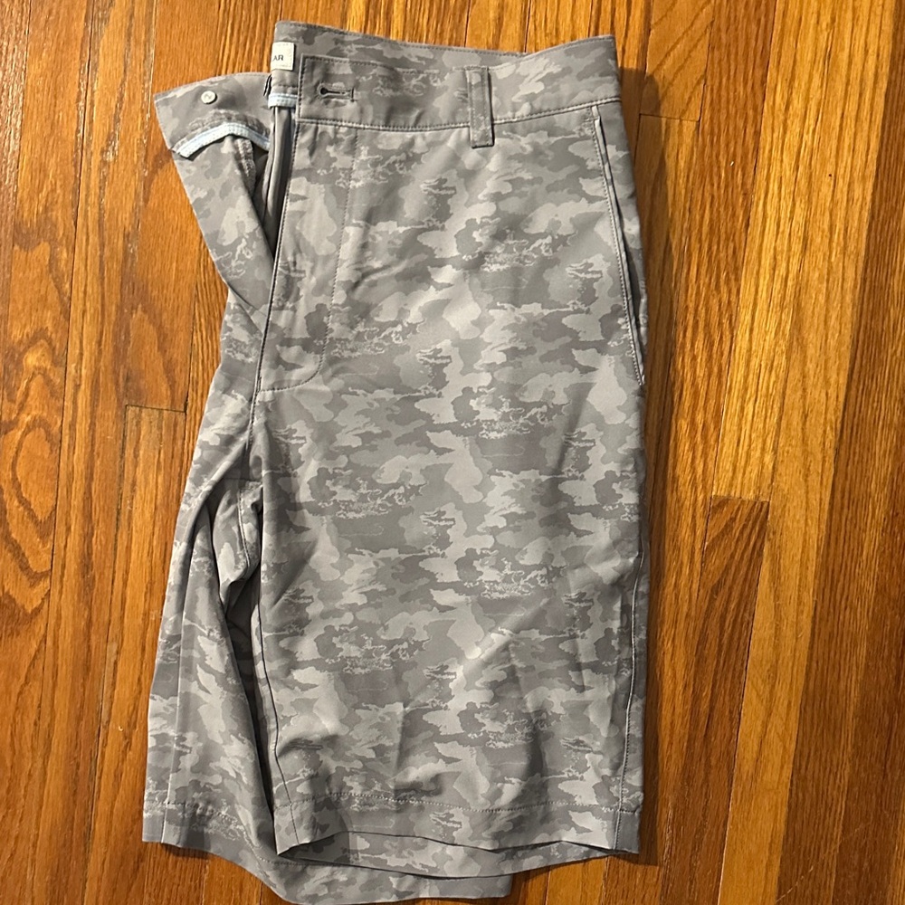 Peter Millar Gray Camo Flat Front Men Shorts